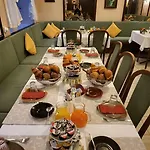 Brack Hotel 3*