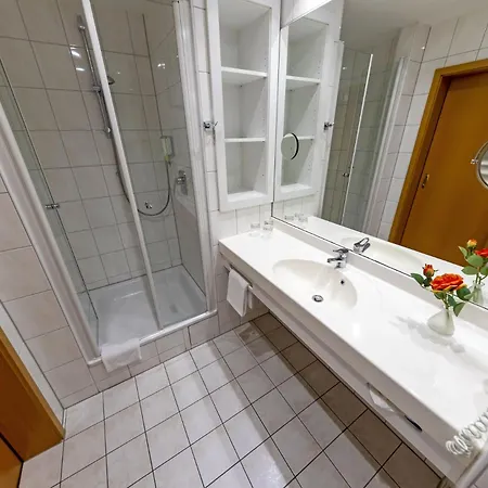 Brack Hotel 3*
